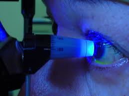 Esame oculistico per la diagnosi della retinopatia diabetica